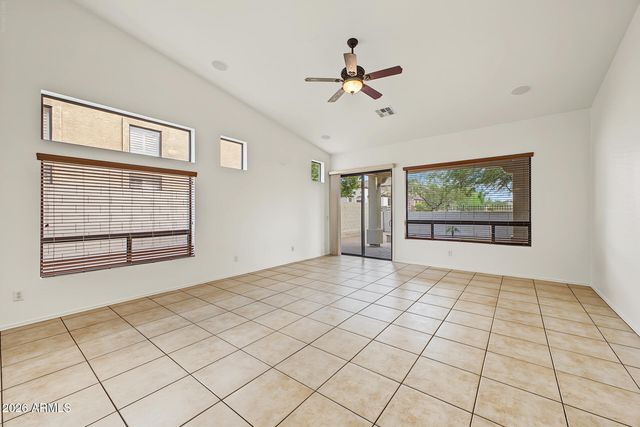 6843 E PEARL Street, Mesa, AZ 85207