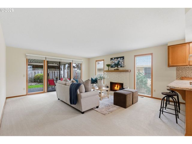2211 Ne 156TH Ave, Portland, OR 97230