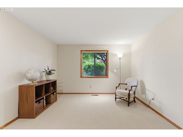 2211 Ne 156TH Ave, Portland, OR 97230