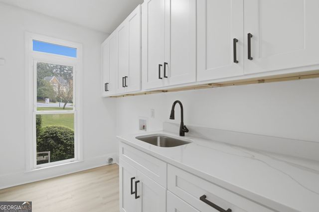 2211 Brooke Farm Trail, Atlanta, GA 30338