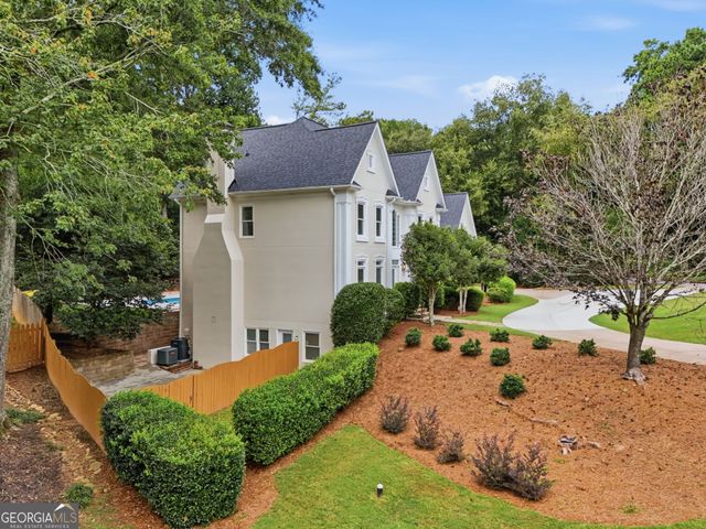2211 Brooke Farm Trail, Atlanta, GA 30338