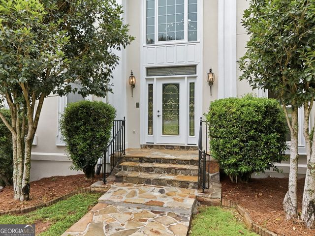 2211 Brooke Farm Trail, Atlanta, GA 30338