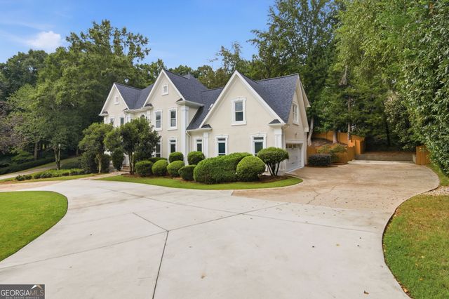 2211 Brooke Farm Trail, Atlanta, GA 30338