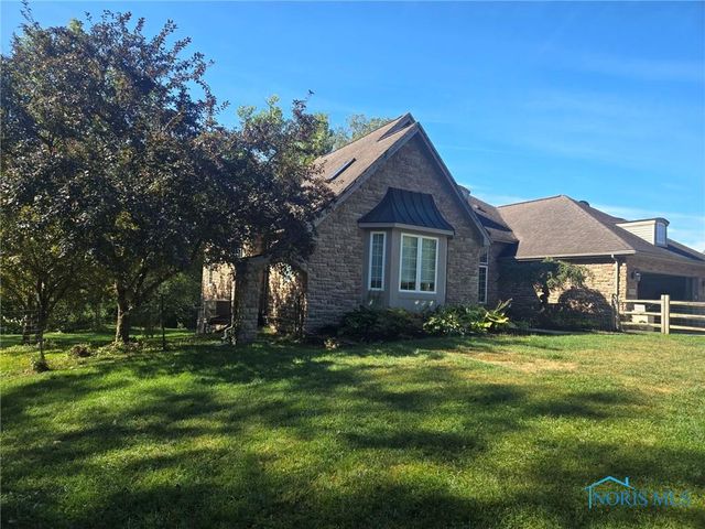 3121 County Road Ef, Swanton, OH 43558
