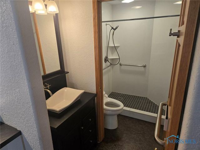 3121 County Road Ef, Swanton, OH 43558