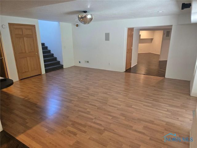 3121 County Road Ef, Swanton, OH 43558