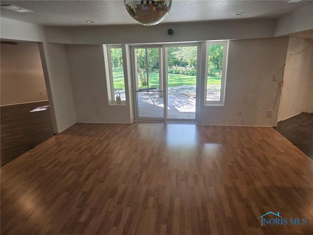 3121 County Road Ef, Swanton, OH 43558