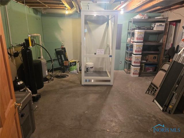 3121 County Road Ef, Swanton, OH 43558