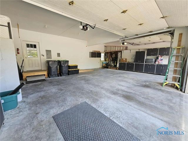 3121 County Road Ef, Swanton, OH 43558