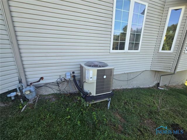 3121 County Road Ef, Swanton, OH 43558