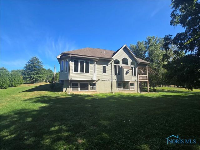 3121 County Road Ef, Swanton, OH 43558