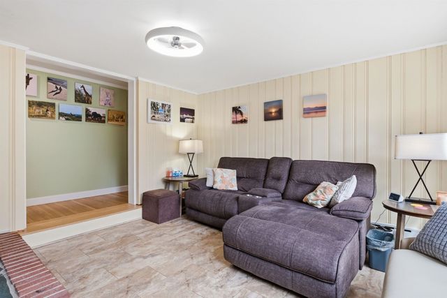 1090 Main Street, Laconia, NH 03246