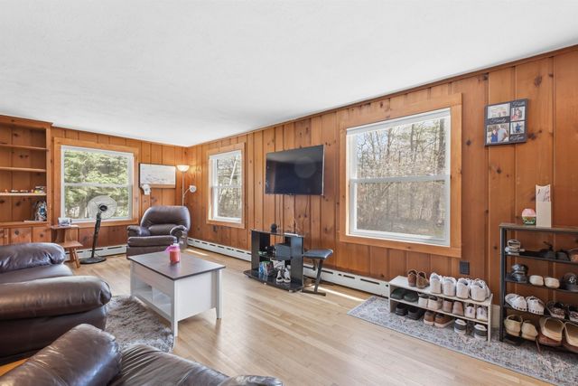 1090 Main Street, Laconia, NH 03246