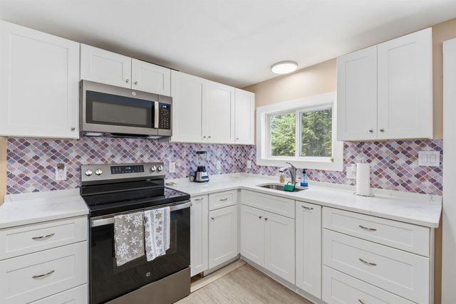 1090 Main Street, Laconia, NH 03246