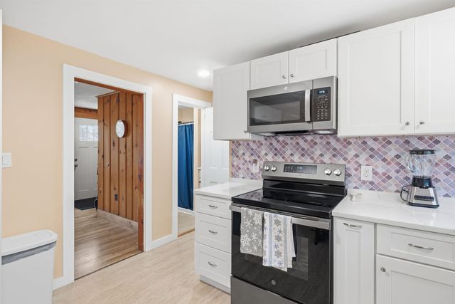 1090 Main Street, Laconia, NH 03246