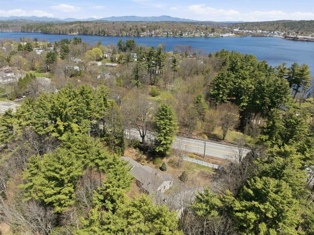 1090 Main Street, Laconia, NH 03246
