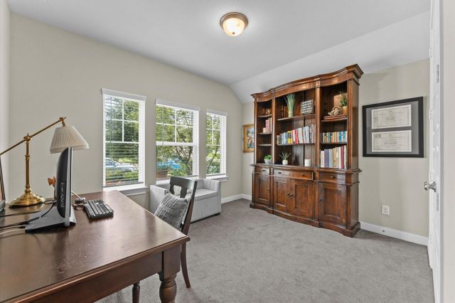 2185 Woodland Pine Drive, Conroe, TX 77384