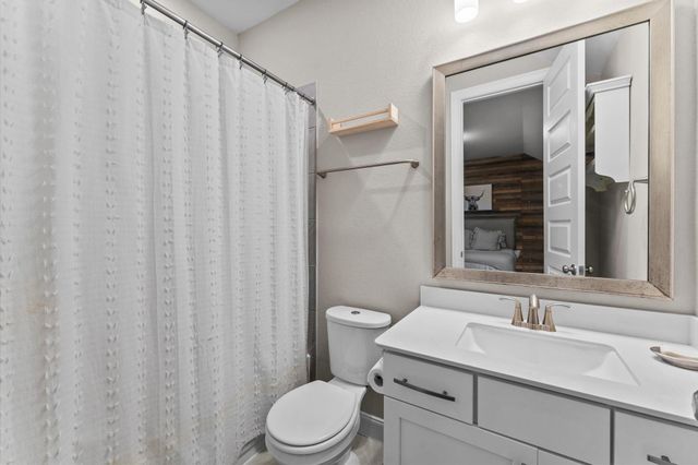 2185 Woodland Pine Drive, Conroe, TX 77384