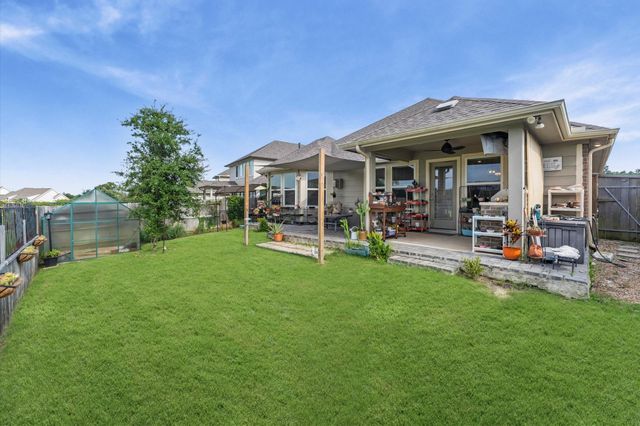 2185 Woodland Pine Drive, Conroe, TX 77384