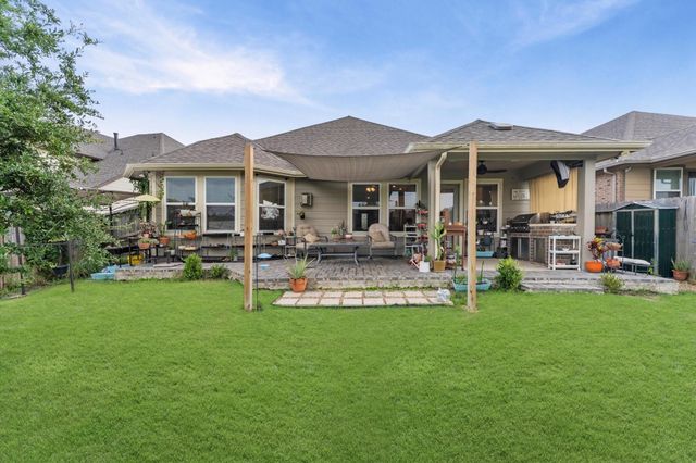 2185 Woodland Pine Drive, Conroe, TX 77384