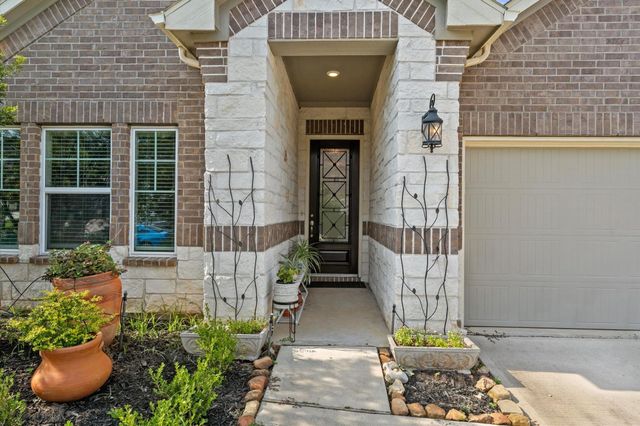 2185 Woodland Pine Drive, Conroe, TX 77384