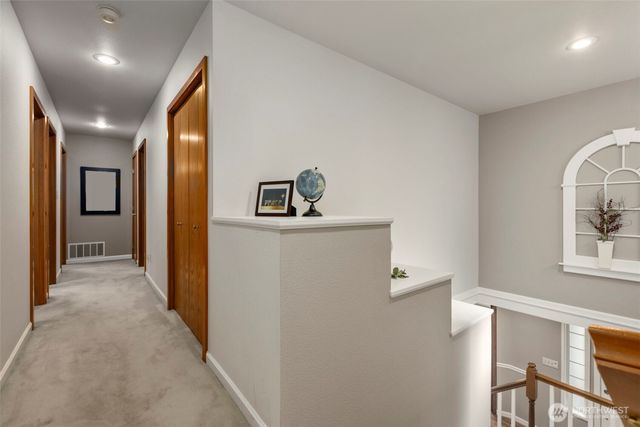 19318 SE 328th Place, Kent, WA 98042
