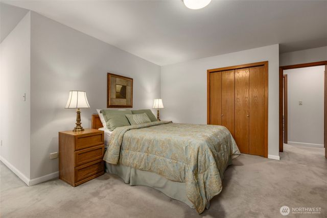 19318 SE 328th Place, Kent, WA 98042