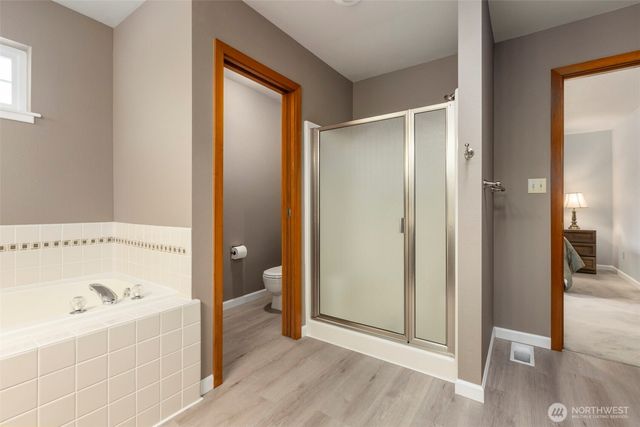 19318 SE 328th Place, Kent, WA 98042