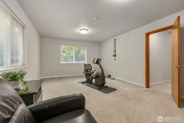19318 SE 328th Place, Kent, WA 98042