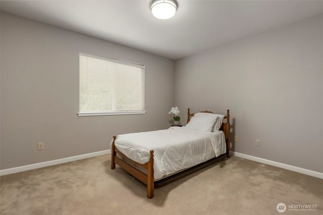 19318 SE 328th Place, Kent, WA 98042