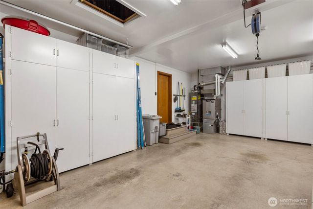 19318 SE 328th Place, Kent, WA 98042