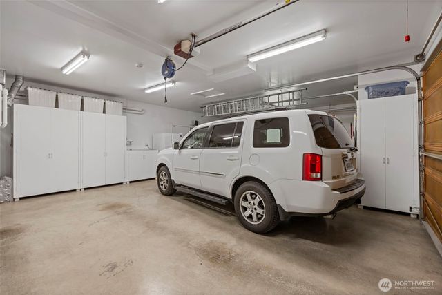 19318 SE 328th Place, Kent, WA 98042
