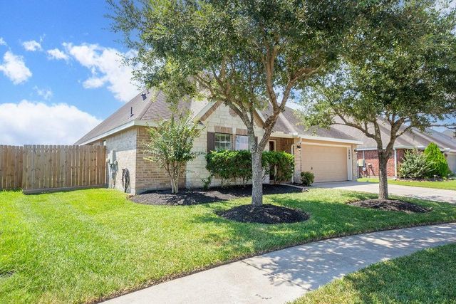 1804 Oakbranch Drive, Pearland, TX 77581