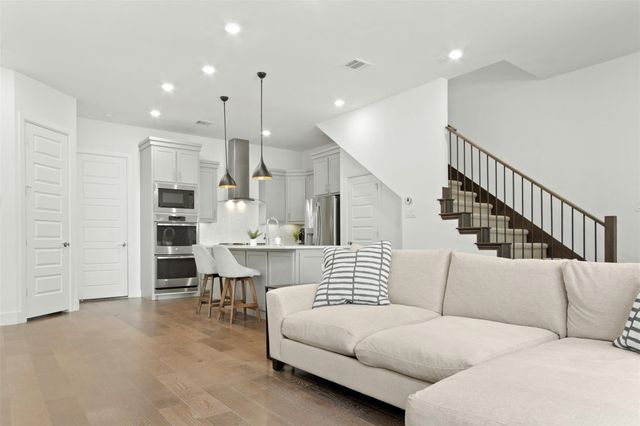 7867 Verona Place, Dallas, TX 75231
