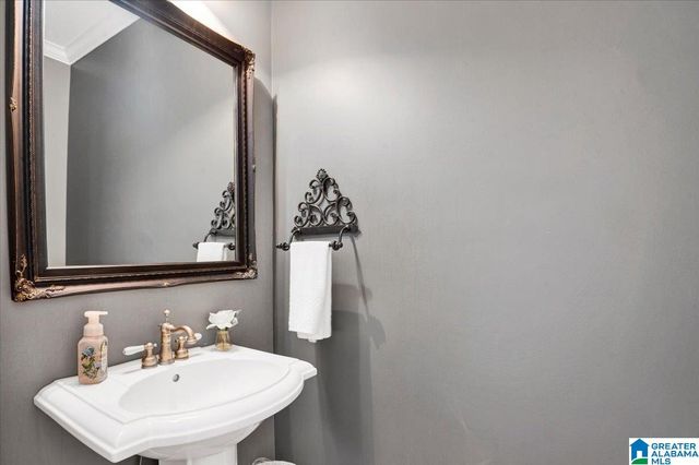 139 SALISBURY LANE, Birmingham, AL 35242