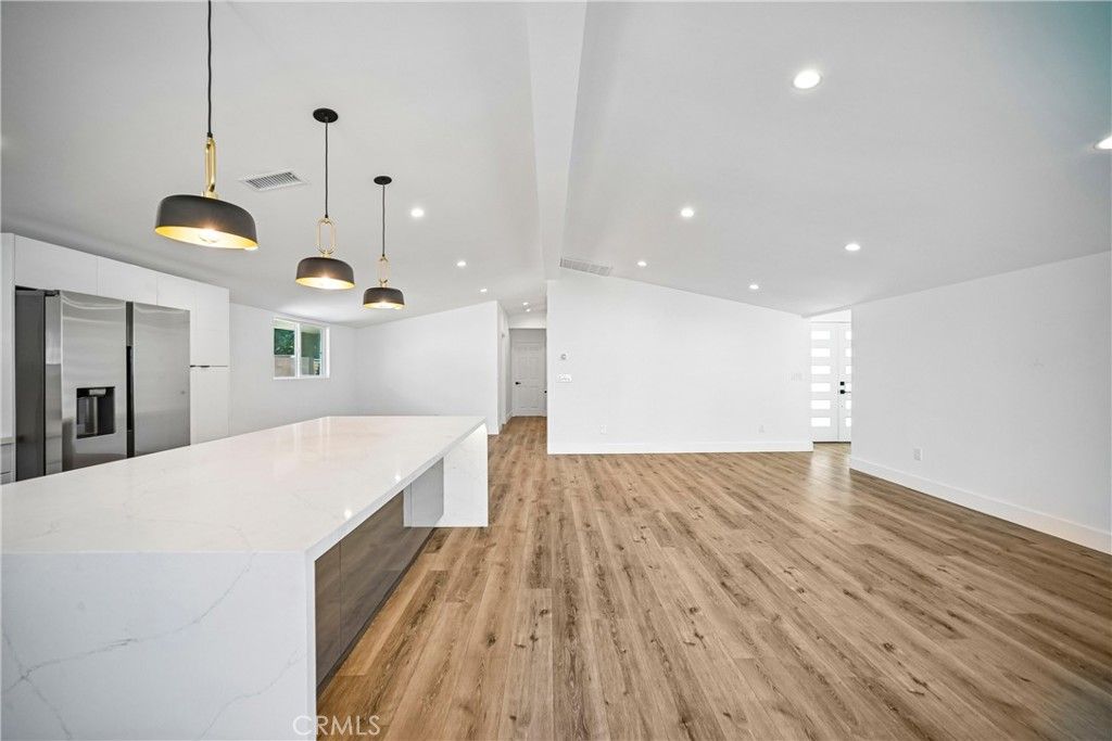 7831 Capistrano, West Hills, CA 91304 — photo 3