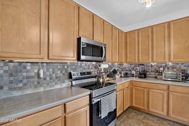 20621 N JONES Drive, Maricopa, AZ 85138