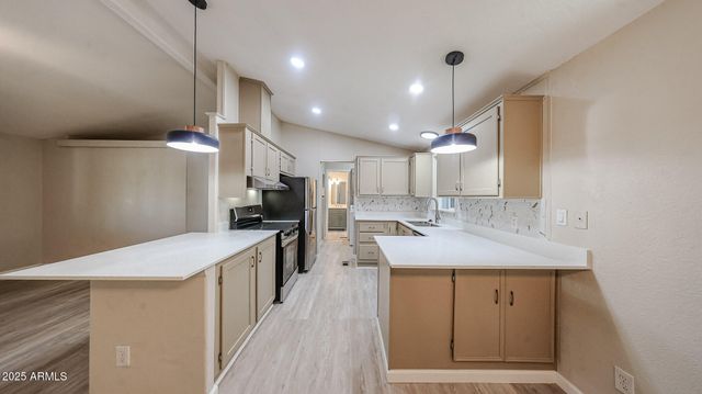 3901 E PINNACLE PEAK Road 108, Phoenix, AZ 85050