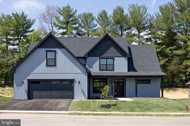 79 HASKELL DR, Martinsburg, WV 25404