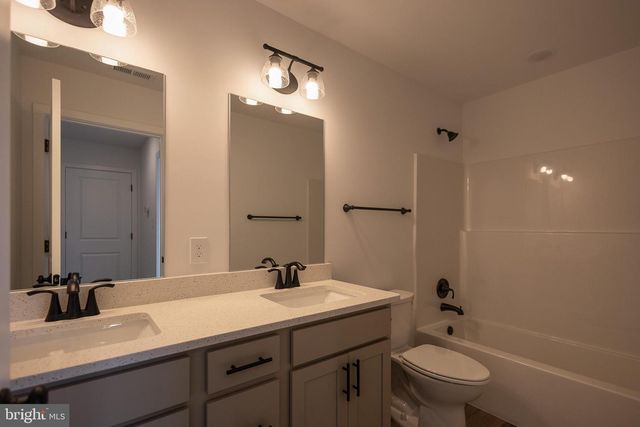 79 HASKELL DR, Martinsburg, WV 25404