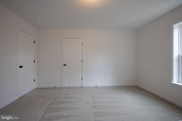 79 HASKELL DR, Martinsburg, WV 25404