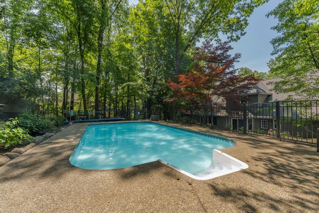 6430 Breckenridge Drive, Kalamazoo, MI 49009