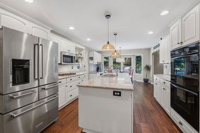 6430 Breckenridge Drive, Kalamazoo, MI 49009