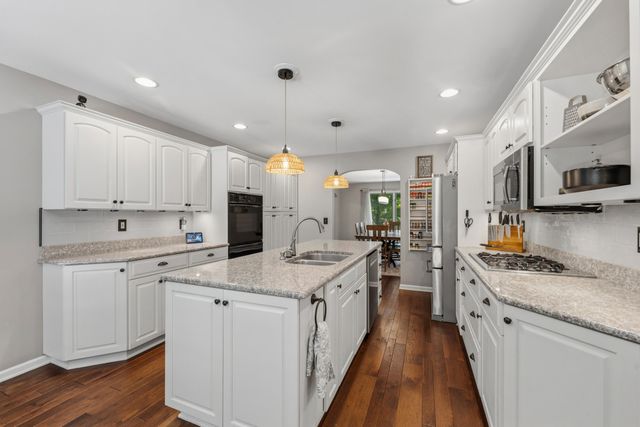 6430 Breckenridge Drive, Kalamazoo, MI 49009