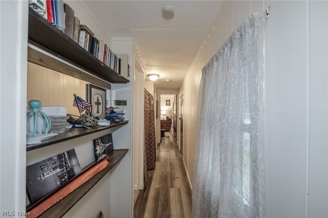 49 Patio Lane, Olmsted Twp, OH 44138