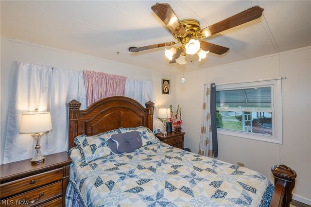 49 Patio Lane, Olmsted Twp, OH 44138