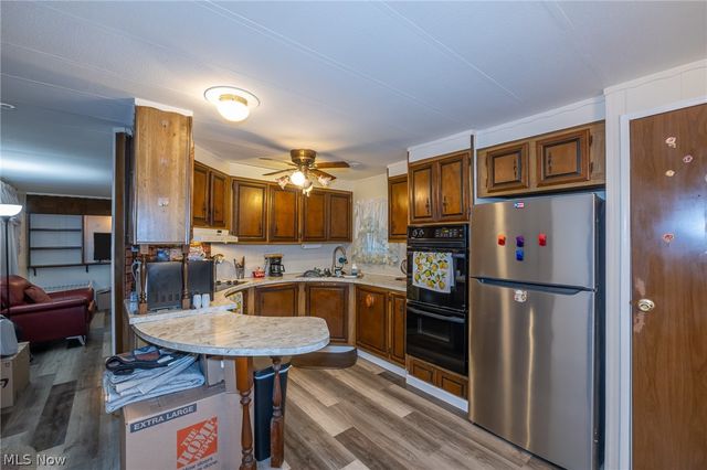 49 Patio Lane, Olmsted Twp, OH 44138