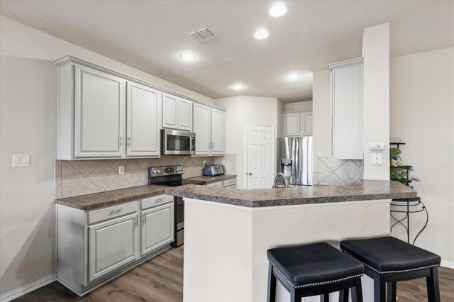 1857 Brookview Drive, Carrollton, TX 75007