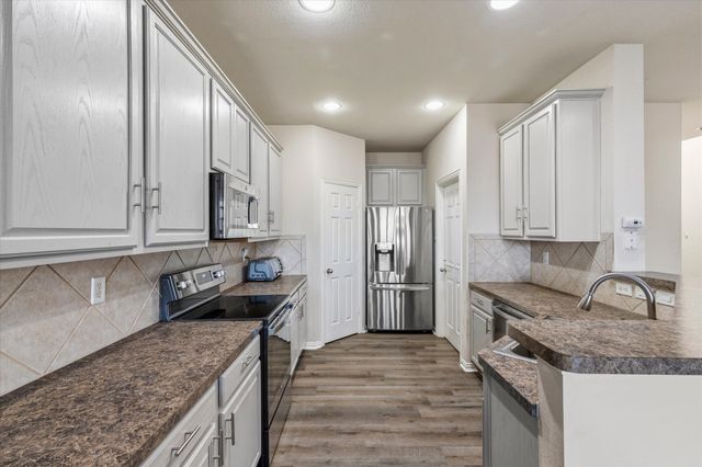 1857 Brookview Drive, Carrollton, TX 75007