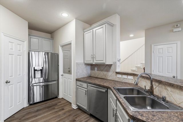 1857 Brookview Drive, Carrollton, TX 75007